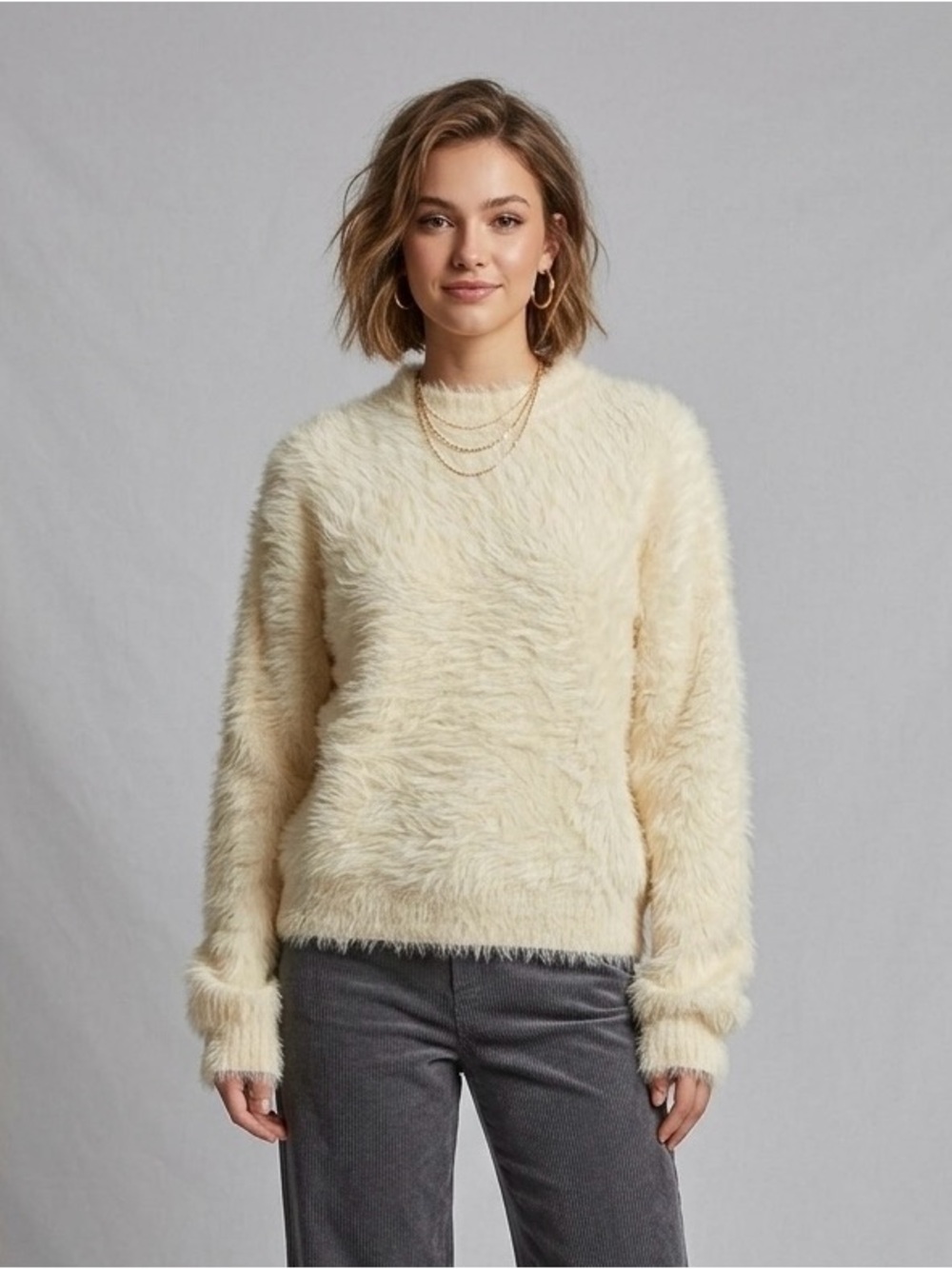 Women's Cream Fuzzy Crewneck Sweater - Soft Pullover Size M. NWT